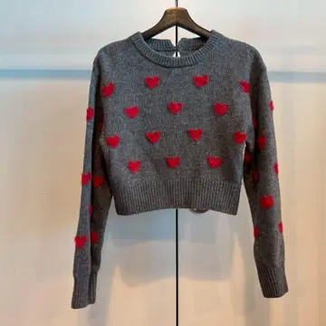 LILY BROWN 전개 페더 모티브 니트 그레이 x 레드