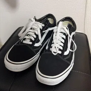 Vans 블랙 화이트 스니커즈
