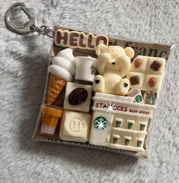 가챠 파우치 [ 화이트 곰돌이 카페 아이보리 화이트 계열 ]