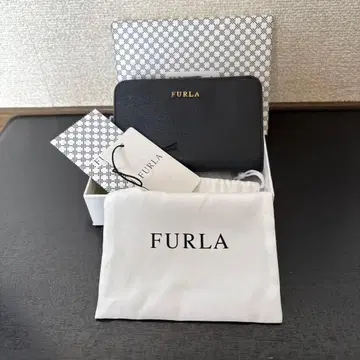 FURLA 블랙 접이식 지갑