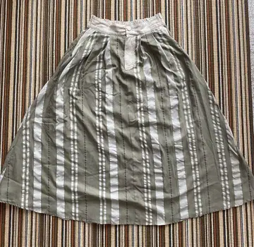 Bou jeloud 플레어 스커트 [ 사이즈 38 ]