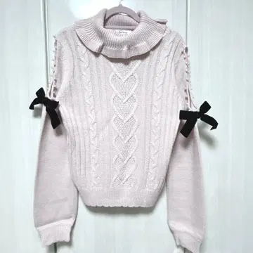 Ank Rouge 어깨 트임 하트 케이블 니트 핑크