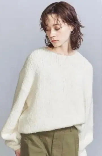 금일 한정 뷰티&유스 울 알파카 블렌드 부클 오버 니트