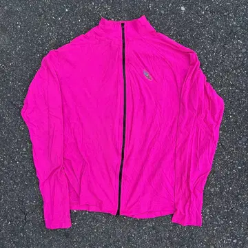 W.&L.T. 90s archive 파쿠파쿠군 집업 티셔츠