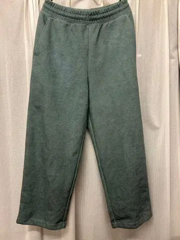 유니클로 C 리메이크 그린