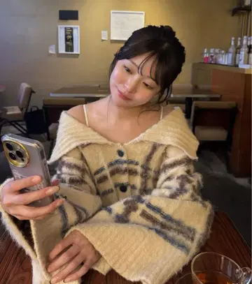 Andequal 체크 패턴 니트 앤드콜