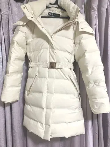 ZARA 다운 코트 아이보리