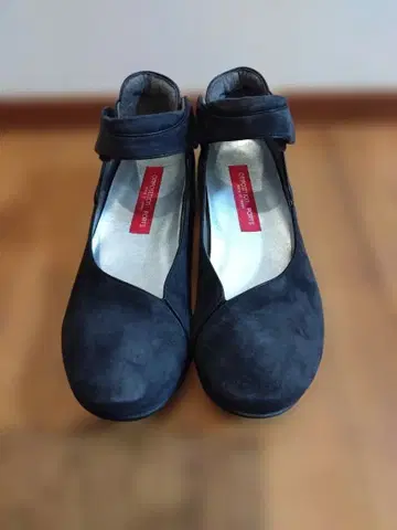 미사용 새상품 네이비 콤포지션 스포츠 펌프스 23.5