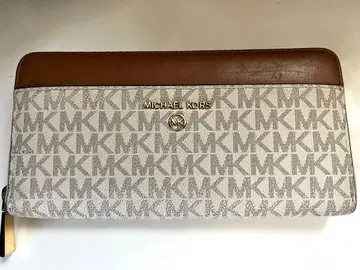 MICHAEL KORS 로고 장지갑 오늘 가격 인하 중