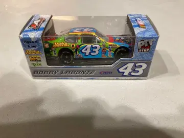 NASCAR 바비 라본테 43 미니카 1/64 스케일