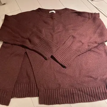 브라운 와인 레드 긴팔 니트 크루넥