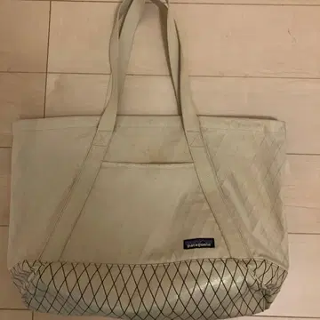 파타고니아 화이트 토트백