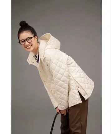 B:MINGbyBEAMS 퀼팅 후드 숏 블루종