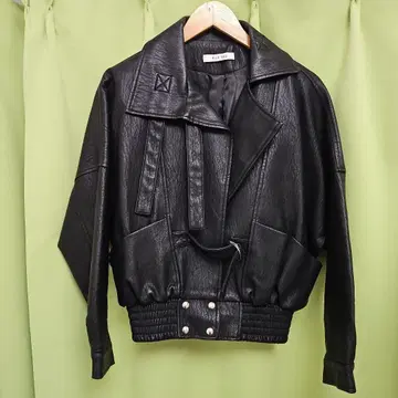 [ 새상품급 레어 ] 인조 가죽 숏 기장 자켓 블랙 M