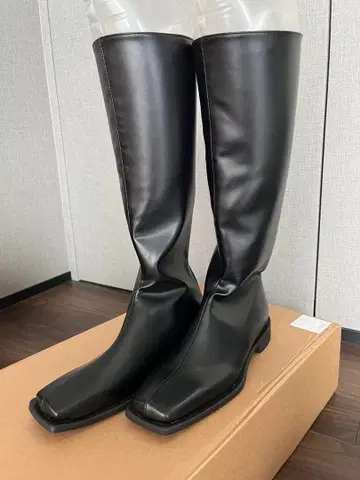 블랙 롱부츠 스퀘어토 245