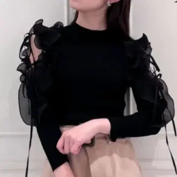 [정품] 프릴 슬리브 니트 풀오버 SNIDEL