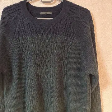 다크 그린 그라데이션 케이블 니트 스웨터 M