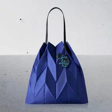 [ 미사용 새상품 ] 슈에무라 파이널 판타지 마더 크리스탈 토트백