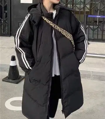 택 포함 미사용 새상품 후드 부착 다운 코트 S