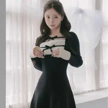 Darich 리본 퍼 플레어 니트 미니 원피스