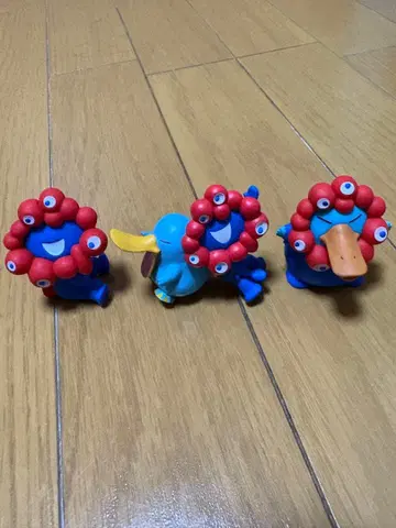 오사카 만박 미야쿠미야쿠 이코짱 캡슐 토이 3체 세트