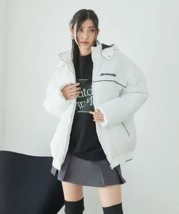 [ ENVYM ] 후드 부착 화이트 다운 자켓