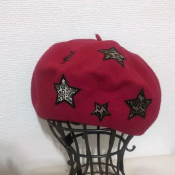 빨간색 별 패턴 레오파드 와펜 부착 베레모 이탈리아제