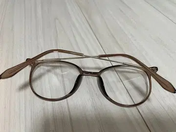 브라운 오벌 프레임 안경