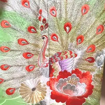 중후리소데 그린 공작과 모란 총 자수