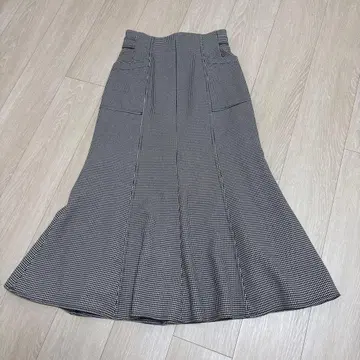 스트로베리 필드 롱 스커트