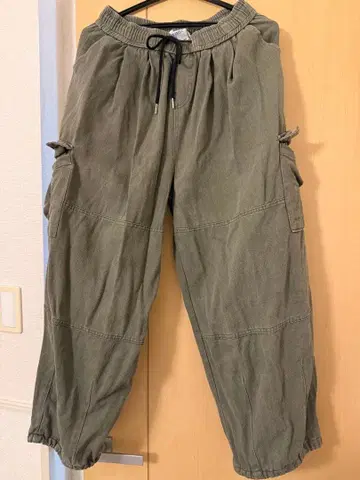 seimec eiea 올리브 그린 카고 팬츠