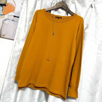 [새상품급] 23구 *레이온 폴리에스테르 보트넥 니트 44