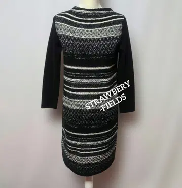 새상품급 STRAWBERY-FIELDS 니트 긴팔 원피스 블랙 화이트