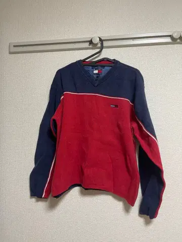 TOMMY JEANS V넥 스웨터 L 네이비/레드 구제 의류