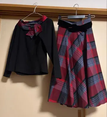 an another angelus 빨간색 체크 셋업