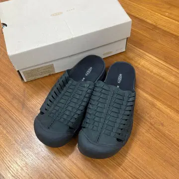 KEEN HYKE 웨이브 콜라보 샌들 블랙