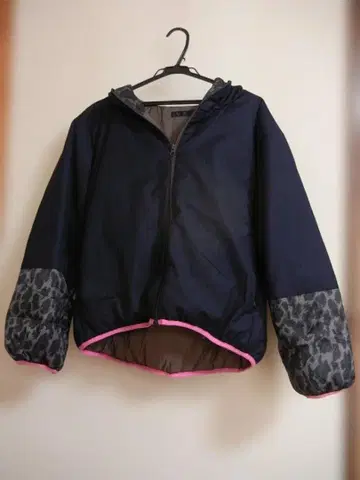 스콧 클럽 다운 자켓