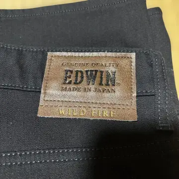 EDWIN WILD FIRE 블랙 데님