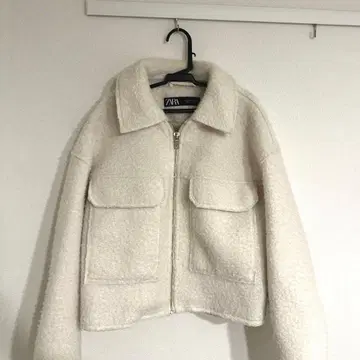 ZARA 아우터 화이트