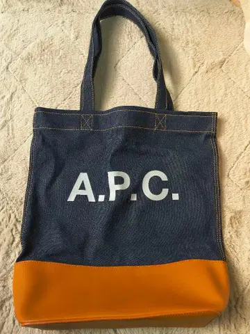 A.P.C. 로고 데님 토트백 AXEL 가죽 apc 아페쎄