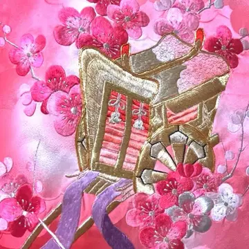 중후리소데 빨간색 고쇼구루마와 매실 총자수