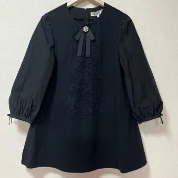 슈퍼 뷰티 레이스 패널 튜닉 리본 비쥬 새상품 8분 소매