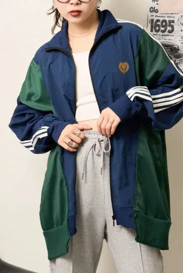 [ 새상품급 ] 리메이크 저리 트랙 자켓