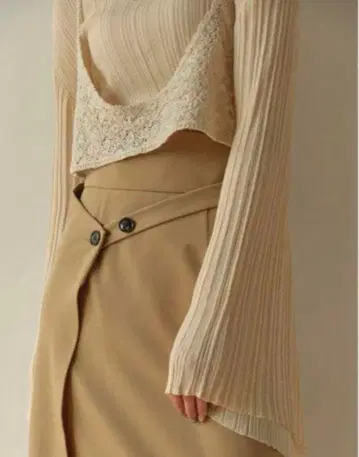 Eaphi 엔젤 슬리브 립 니트 (정품 새상품급)