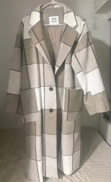 ikka 체크 무늬 롱 코트 M 사이즈
