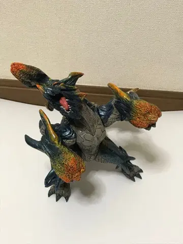 격노하여 폭발하는 브라키디오스 레진 키트 페인팅 완료