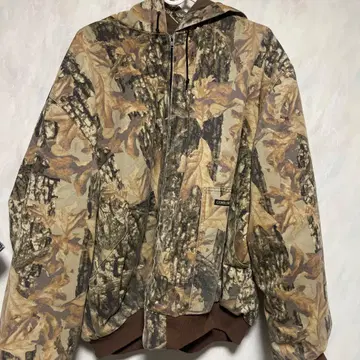 COMMANDER 카모 패턴 후드 부착 자켓
