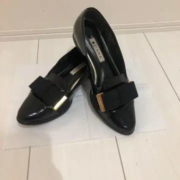 다이애나 에나멜 리본 오페라 슈즈 22.5cm