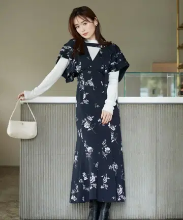 [ 새상품급 ] 스나이델*초커 니트 레이어드 프린트 원피스