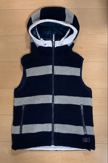 Helly Hansen, 보더 무늬 후드 부착 플리스 베스트